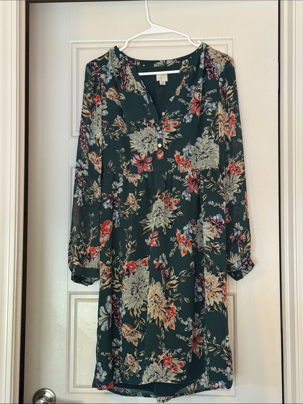 A New Day - Dark Green Floral V-Neck Tunic Dress